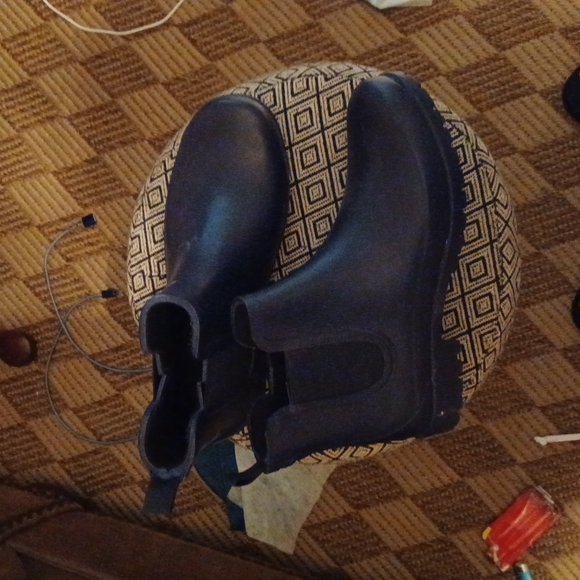 Rain boots - Picture 3 of 4